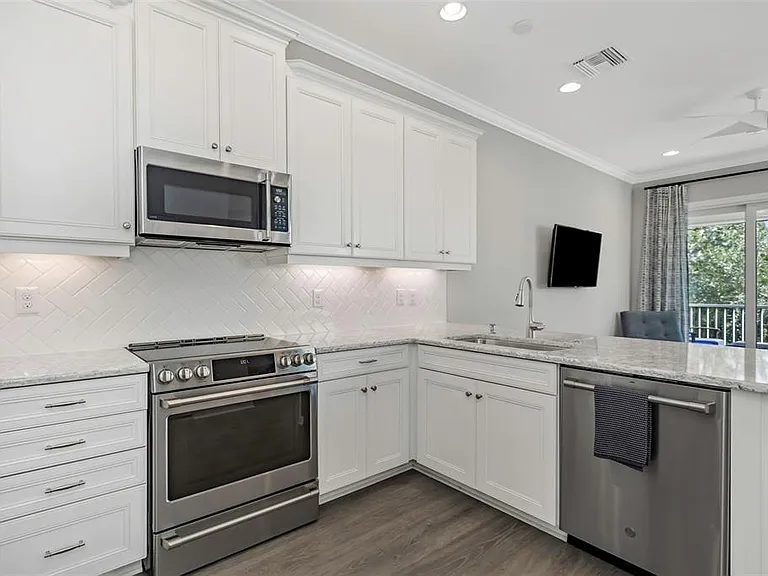 4063 Rocky Shores Dr — Photo 8