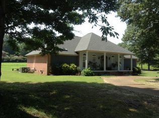 103 Heatherwood Dr, Jackson, TN 38305