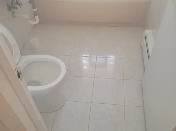 1725 Howard Ave, Des Plaines, IL 60018