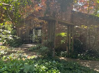 172 Toyon Rd, Atherton, CA 94027