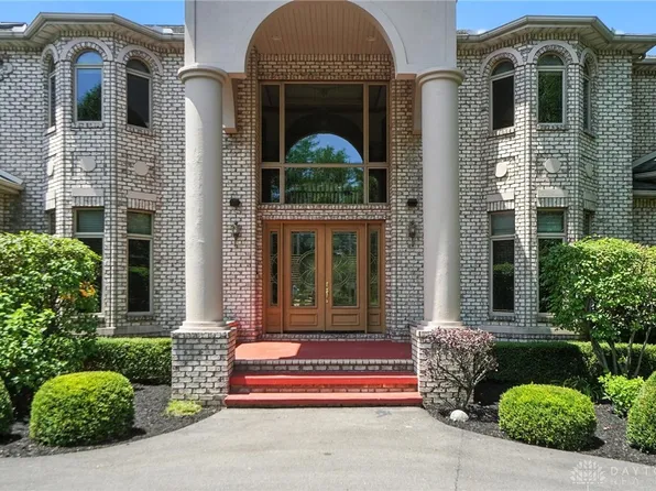 2655 Ballydoyle Dr, Springfield, OH 45503