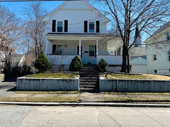 3rd image of 252 Greenwood St