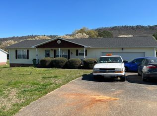 34 Boxer Ln, Rock Spring, GA 30739