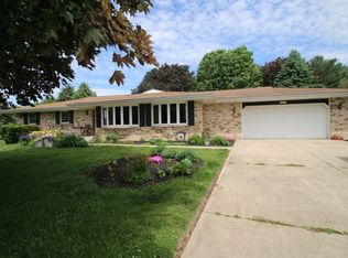 1013 Cavite Ct, Rockford, IL 61108