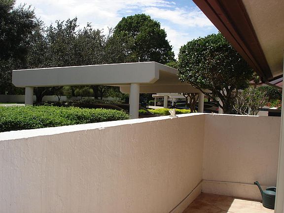 5th image of 6080 SE Martinique Dr #6104