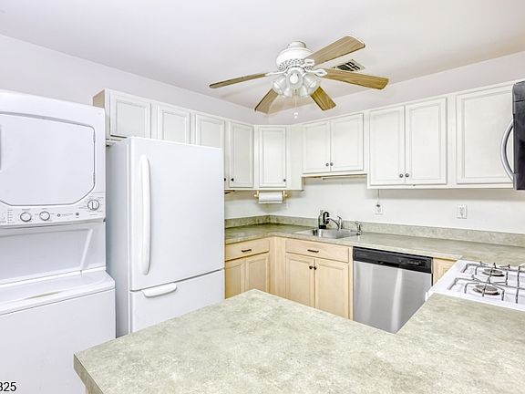 4th image of 158 Falcon Ridge Way BLDG 15 #158