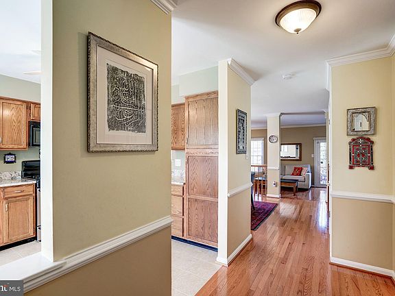 2nd image of 45555 Hutchens Sq