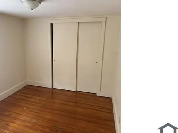 32 Grand St #2A, Middletown, CT 06457