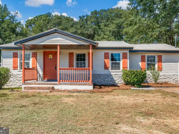 7833 Crescent Dr, Columbus, GA 31909