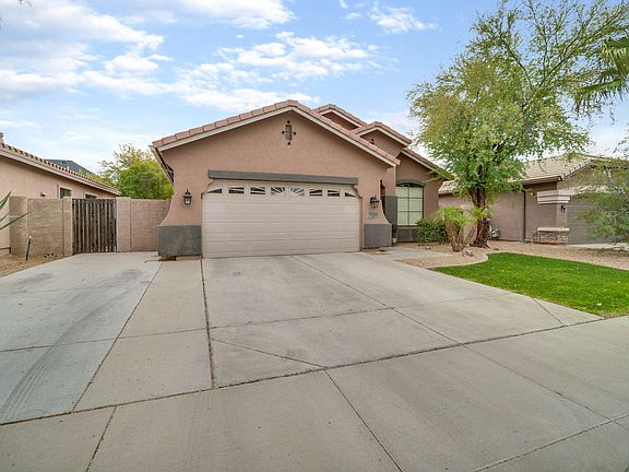 3rd image of 5339 E Carmel Ave