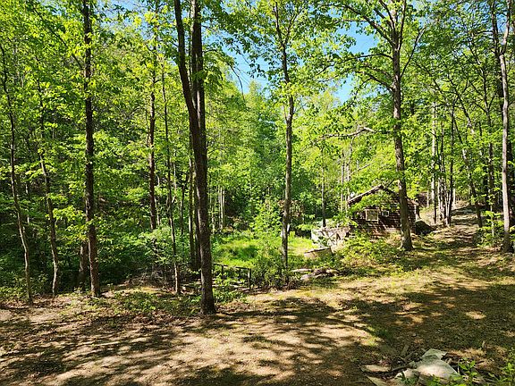 5th image of 615 Faith Cove Dr