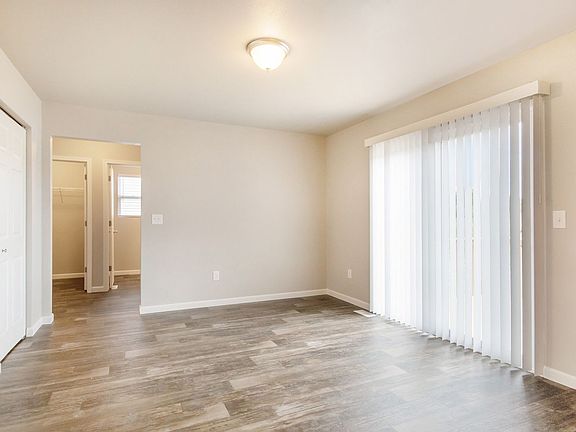 5th image of 5347 Eagle Glen Ave SW
