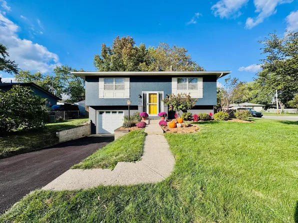 494 Denwood Dr N, Columbus, OH 43230