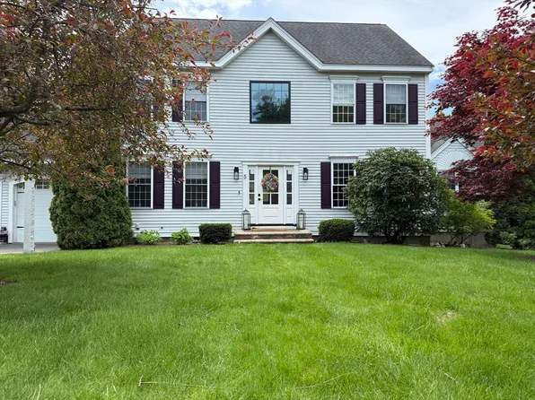 5 Cortland Dr, Hudson, MA 01749