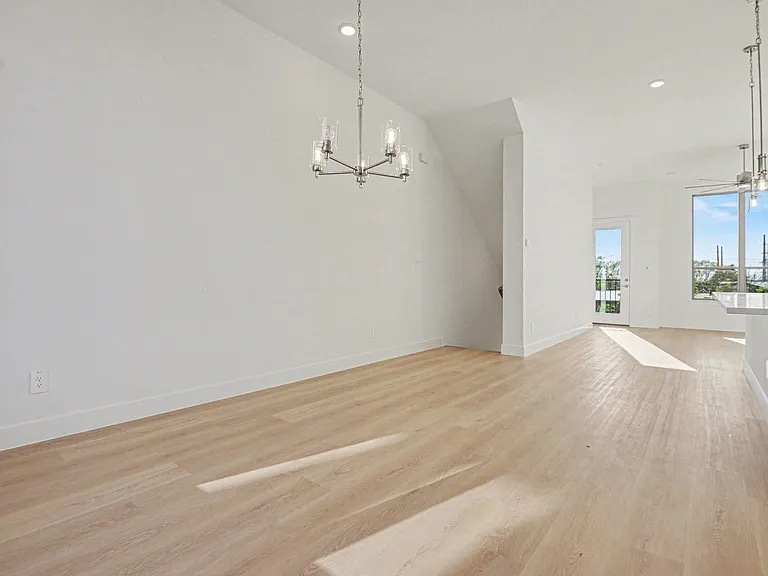 13551 Goodland St — Photo 21