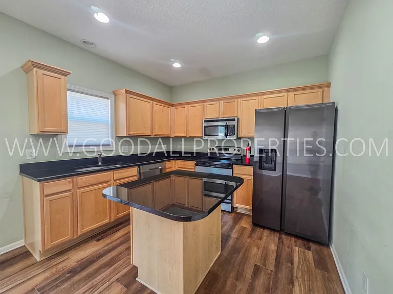 9140 Greenspire Dr #115 — Photo 2