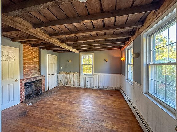 4th image of 137 Damon Rd