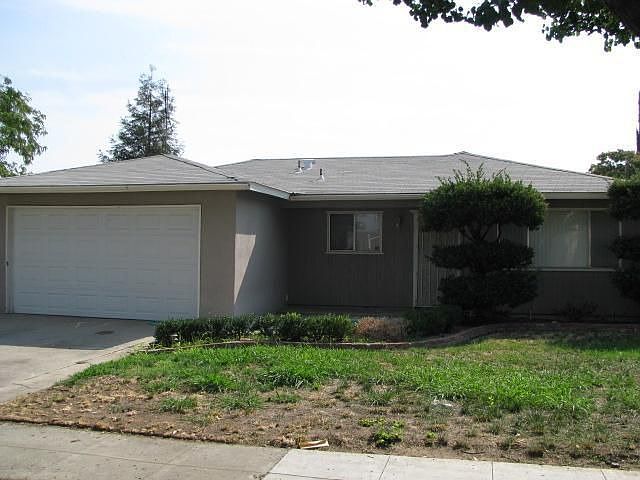 1st image of 4662 N Pleasant Ave