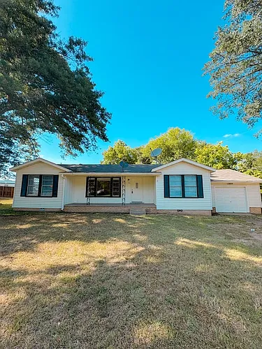 101 E Pirate Ave Photo 1