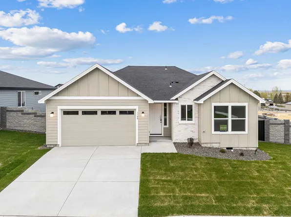 7788 Cardinal Peak St, West Richland, WA 99353