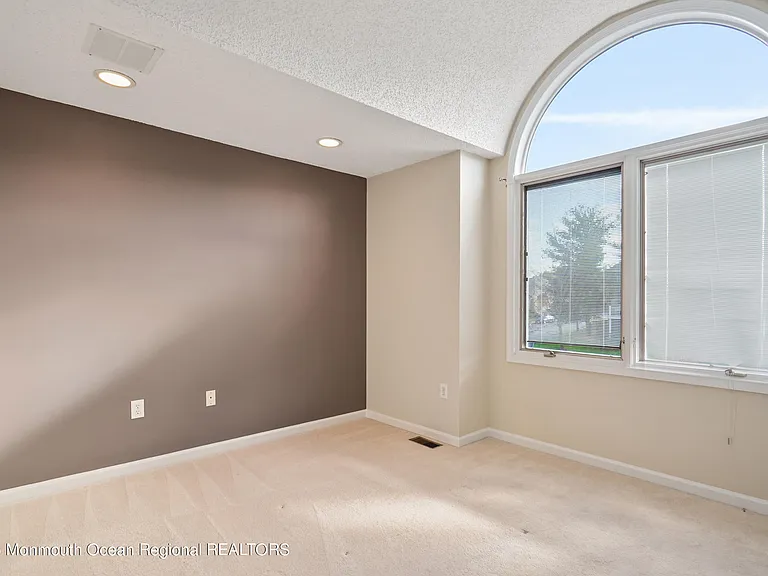 194 Pelican Ct — Photo 44