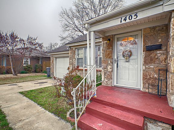 3rd image of 1405 Casady Ln