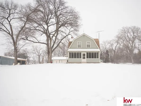 3394 Road B, Superior, NE 68978