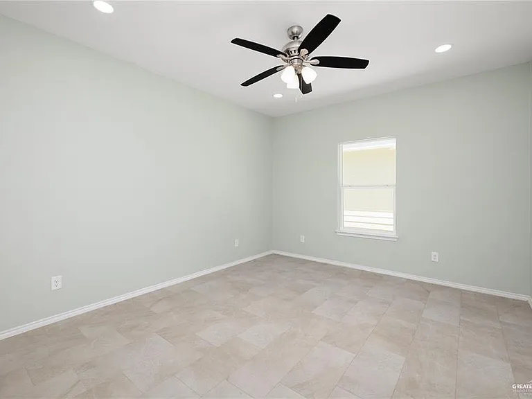 222 W Mahl St #1 — Photo 11