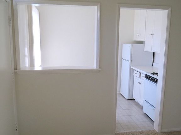 3rd image of 10340 Bellwood Ave APT 232