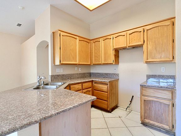 5th image of 8894 Apricot Tree Ct