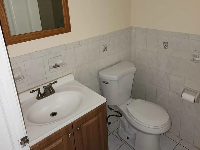 226 Bond St #2 — Photo 14