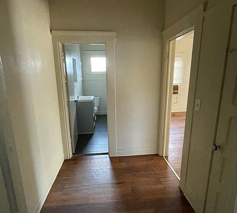 5th image of 231 E Oleander Ave