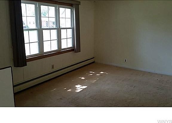 3rd image of 285 Fairfield Ave
