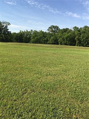 1st image of 18 W Velvet Ln