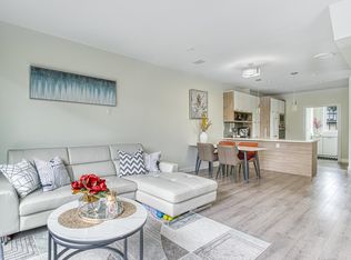 9800 Granville Ave #13, Richmond, BC V6Y 1R3