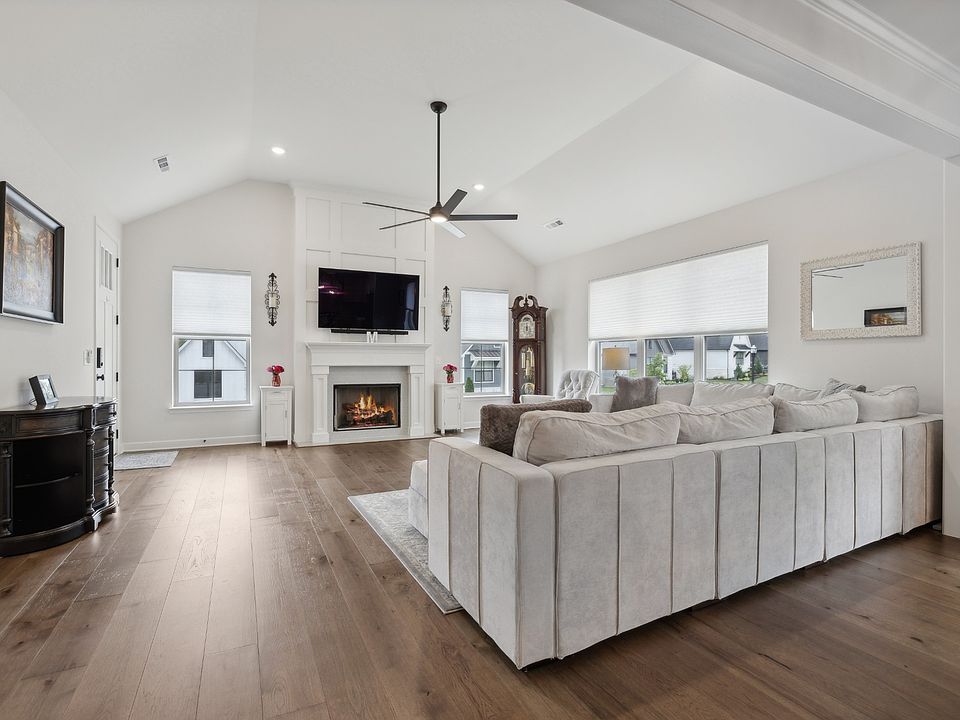 1st image of 4025 Lioncrest Ln