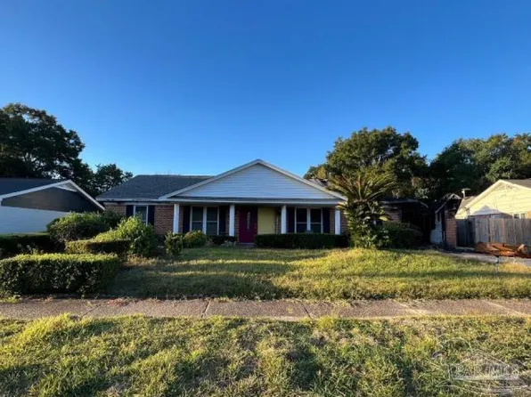 4525 Balmoral Dr, Pensacola, FL 32504