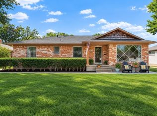 8430 Sweetwater Dr, Dallas, TX 75228