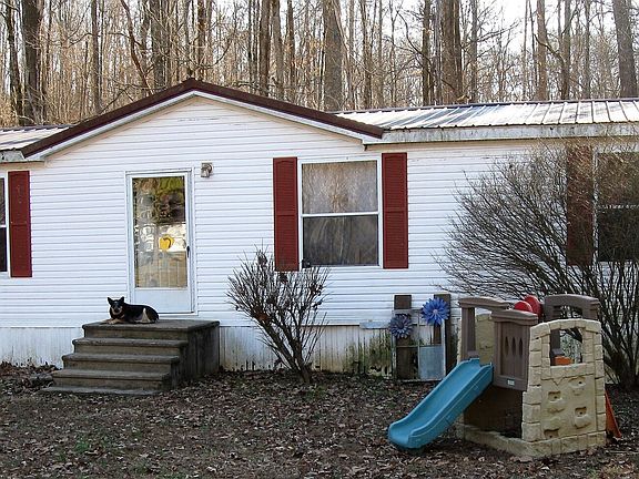 3rd image of 339 Bassett Rd