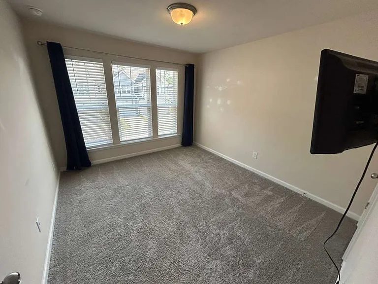 1005 Everglades Way — Photo 18