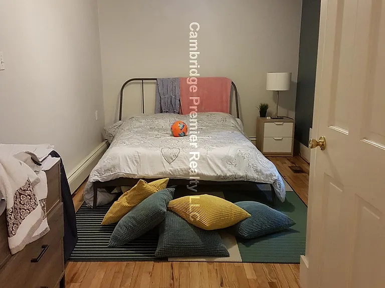 Hancock St — Photo 6