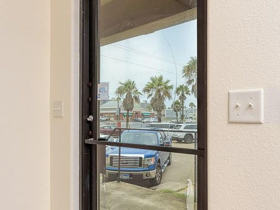 3rd image of 3311 Padre Blvd Suite F