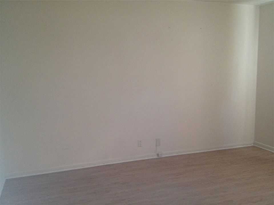 1st image of 501 Joliet St APT 14
