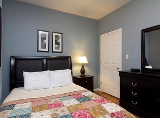 332 W 47th St APT 1A, New York, NY 10036