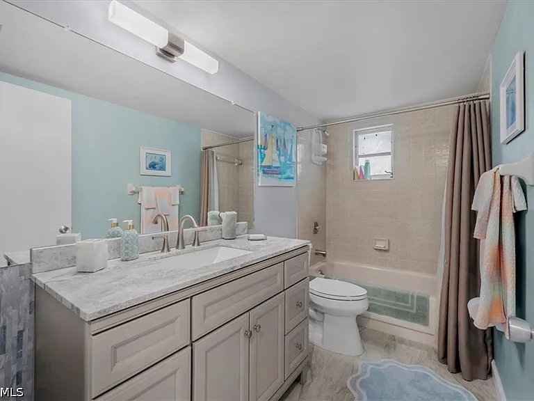 108 SE 47th St #102 — Photo 26