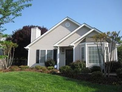 2402 Glen Meadow Dr, Greensboro, NC, 27455