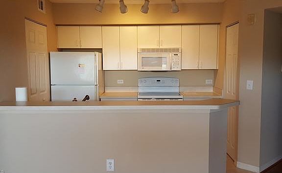 3rd image of 8950 Colonnades Ct E APT 831