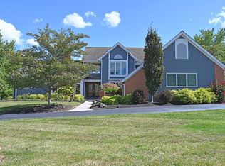 406 Sunny Acres Dr, Cincinnati, OH 45255