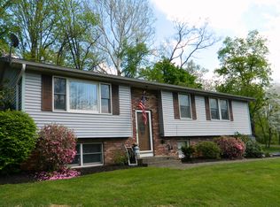 135 Knowlton Rd, Columbia, NJ 07832