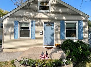 1015 S 6th St, Saint Charles, MO 63301